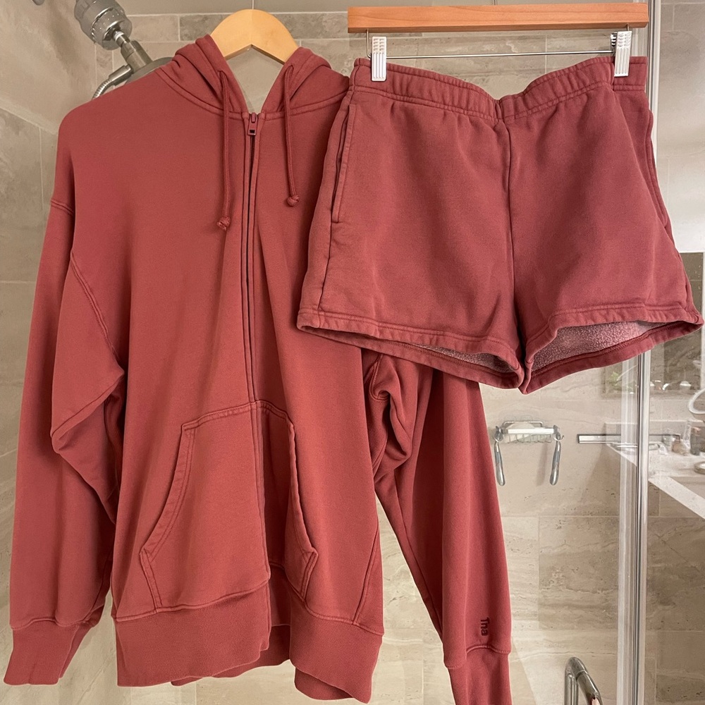 Aritzia Sweatsuit